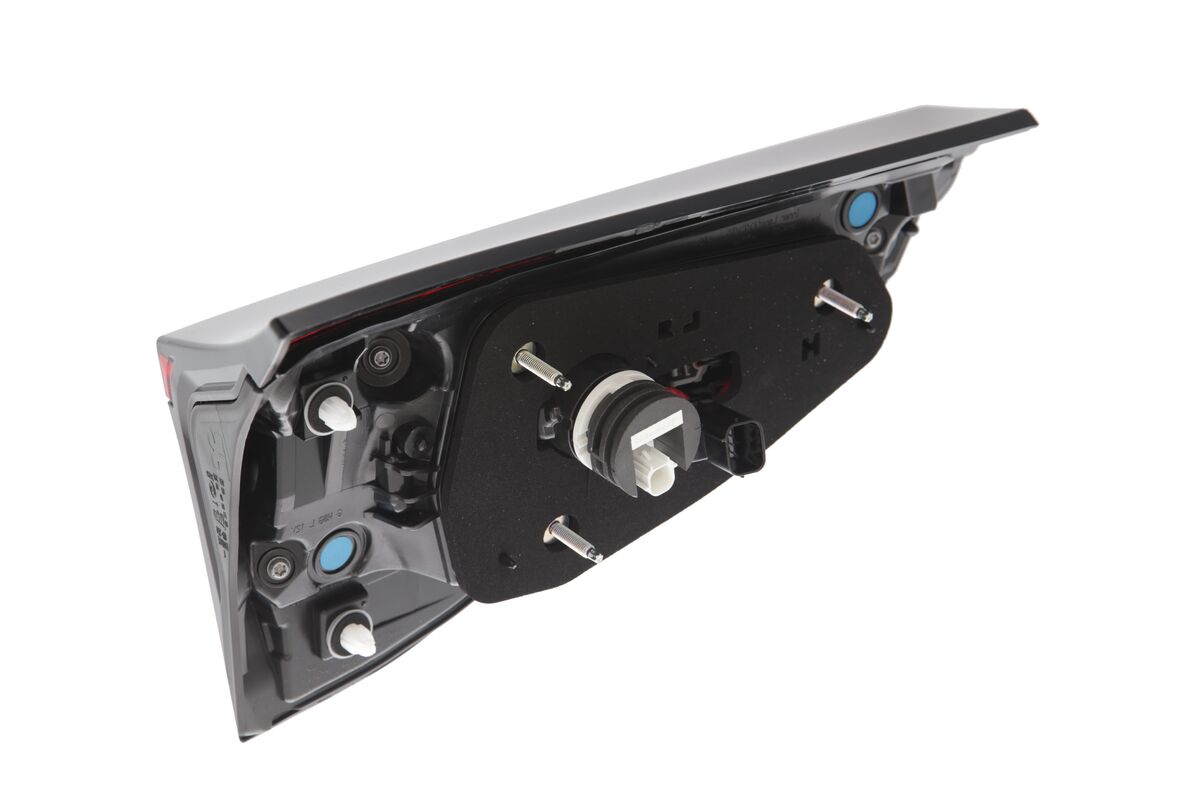 FA TOYOTA YARIS TRUNK HIGH LHD R